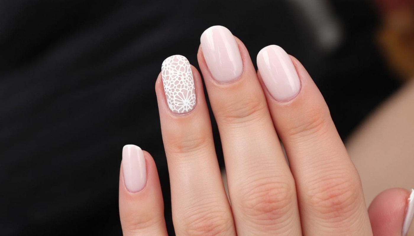 Comment les stickers dentelle transforment-ils votre manucure ?